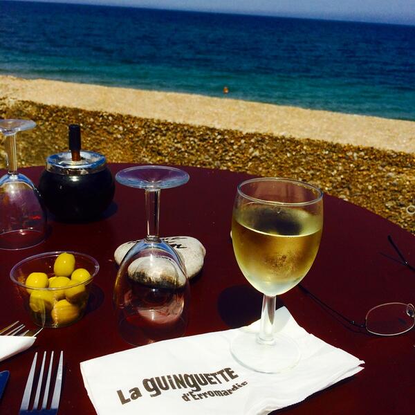 laurentbazin's tweet image. Blanc sec, légèrement perlé #MadeInArantxea #AprèslEffort #FaceAlaMer