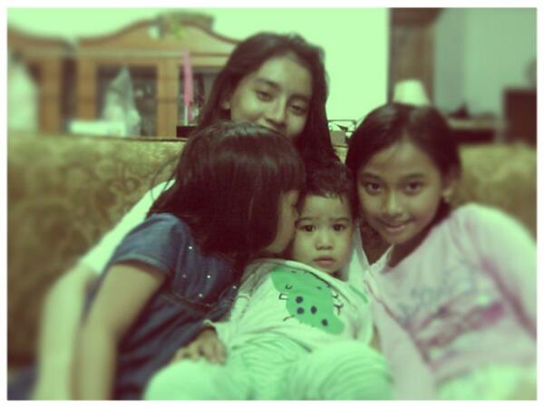 Rena_Salsa's tweet photo. My Envy photo from Webcam Toy ☺ #webcamtoy http://t.co/Isiv7sjbpd