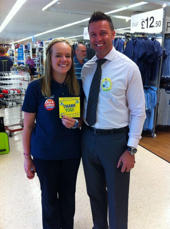 Thank you Lisa for your hard work with help for heroes <a href="/Colchester2310/">Colchester 2</a> <a href="/mcnamara10/">andrew mcnamara</a> @jackiegrimley <a href="/chrisphillips27/">chris phillips</a>