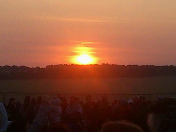 ShellN71's tweet image. #summersolstice #Stonehenge