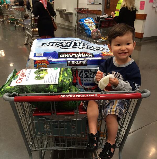 MomsDemand's tweet photo. Moms are shopping #OffTarget this weekend! We'll shop in stores with #GunSense: http://t.co/RELeipBQ5q #MomsDemand http://t.co/RbgOtDJkLb