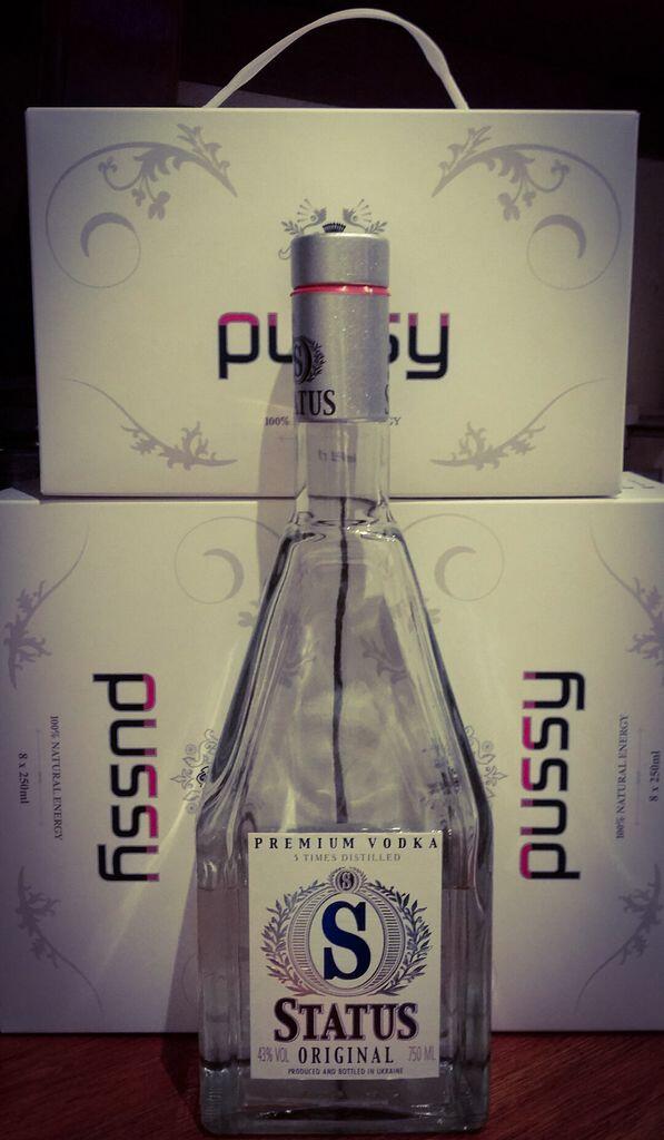 VIPLIFESTYLE247's tweet photo. Have Pussy and elevate your VODKA STATUS @Machismo247 @SfisoFitsotso @VinnyDaVinci @minglesakachad @AfroCuisineSA http://t.co/EWlr4cu9YH