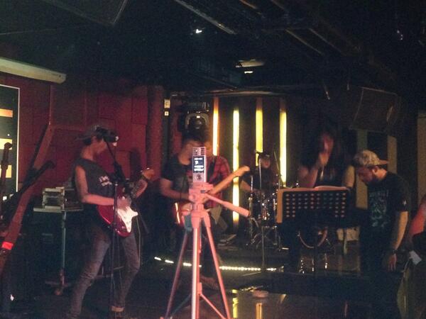 Baragon on stage! :D