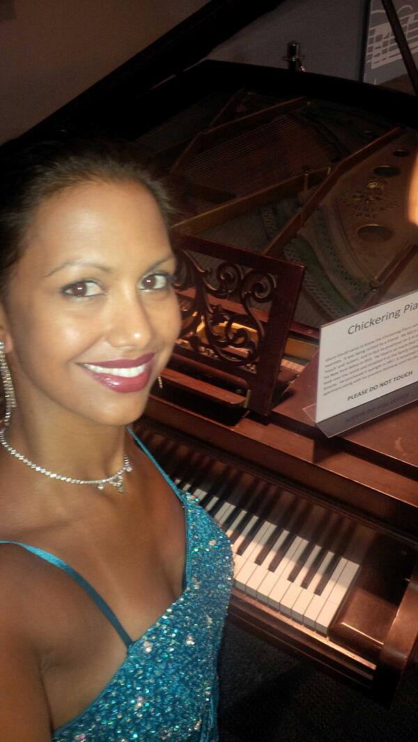 topaz84's tweet photo. At the Glenn Gould Studio for our return engagement of Paula's students! #pathfinder #paulagriffith #glenngould http://t.co/t77wo7MLk2