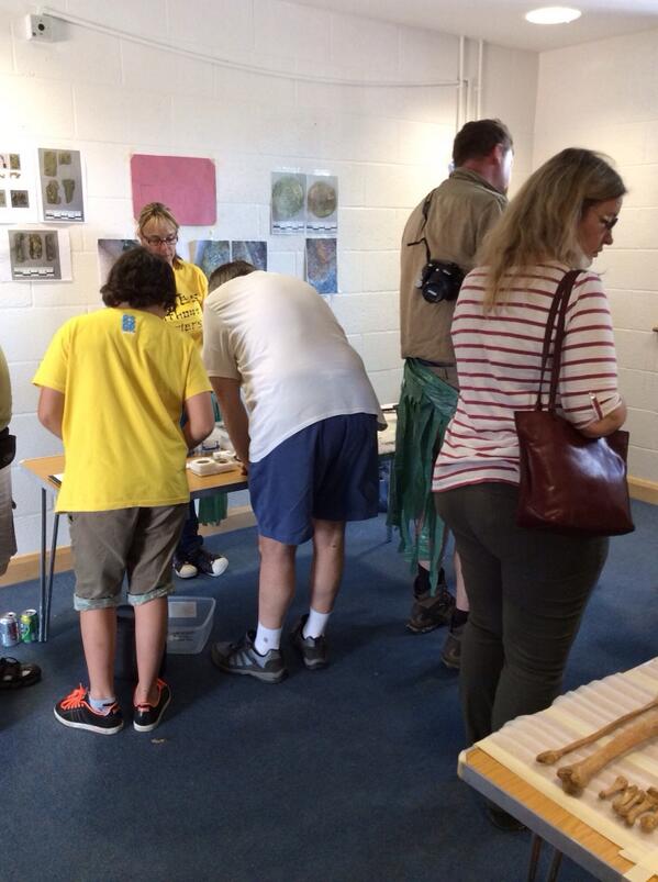 oakingtondig's tweet image. Finds talks in the rec centre till fives, #oakingtondig