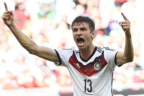earlybird2010's tweet photo. Zum heutigen #muellern gibt's wieder Spargelspitzen, damit die deutschen Tore sitzen! #GER #GERGHA http://t.co/7FyccpjdQa