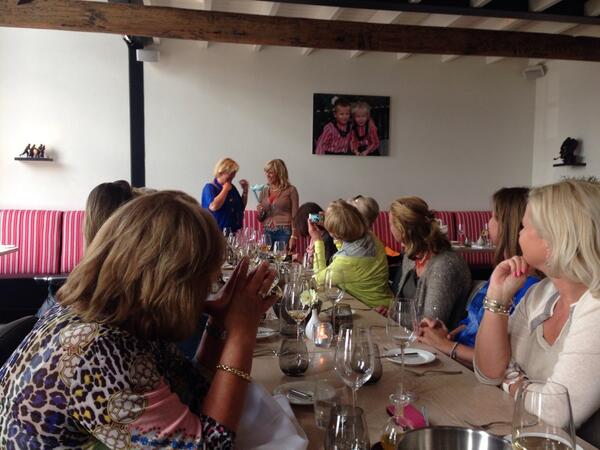 InnerWheelSR's tweet image. Vandaag onze bestuurswissel. Leuk, gezellig en inspirerend! Oud bestuur; bedankt voor jullie inzet de afgelopen jaren