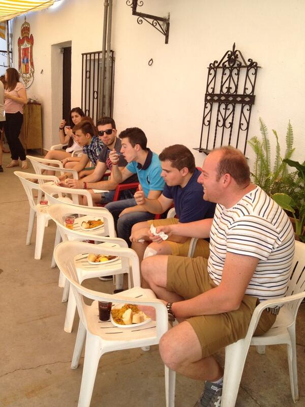 Bel_llit's tweet photo. @BCRescateLin @ValCantviL convivencia bandon @BCRescateLin http://t.co/mqqWwfvUPq