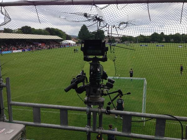 lward7's tweet image. Dodge, Dip, Duck, Dive &amp;amp; Dodge! #flyingballs