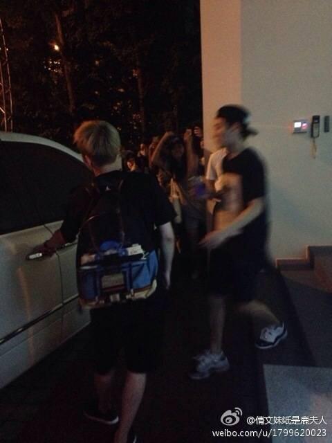 BqqXFDKCYAA9Wwp.jpg:large