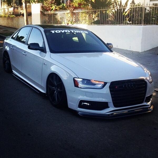 ToyoTires's tweet photo. RT @RBcastro_: #S4 on @zitowheels, @ToyoTires n @AccuAir AirSuspension #enlaes #Audi @AWeld20 #zitowheels #toyotires http://t.co/WsaNBFlVp9