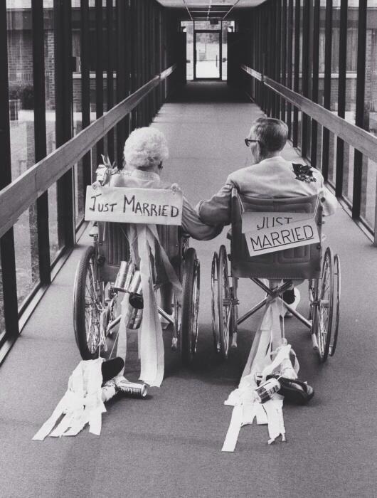 ForYOURGirl_'s tweet photo. Old couples keep you believing😍 http://t.co/KdaqsQEGnX