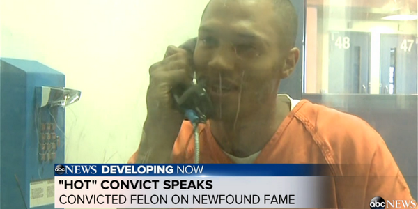 TrueJeremyMeeks's tweet photo. My phone interview. Man I want to model 
 #jeremymeeks #FreeJeremyMeeks #FelonBae http://t.co/O36gxFtCZB