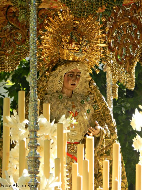 Estrella de la Mañana <a href="/Esp_Macarena/">Esperanza de Triana</a> <a href="/UnCofradeMas/">La Sevilla Penitente</a> @semanasantatves <a href="/SevillaSemSanta/">Sevilla en Semana Santa</a> <a href="/SSantaCofrade/">Sevilla Cofrade</a>