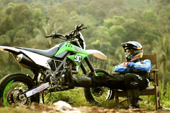 Born to ride #BikersTeamSmd #supermoto