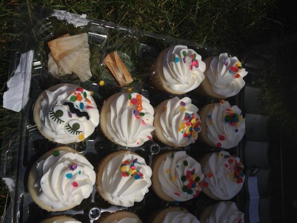 We lose 2-13 versus Outlaw. Great game and our opponents are 2 for 2 on air cupcakes!!!!
