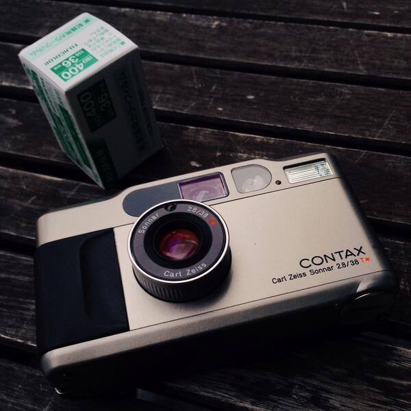 This just came from <a href="/Jpncamerahunter/">JapanCameraHunter</a>. Thanks Bellamy, for the bonus roll of Fuji color 400!