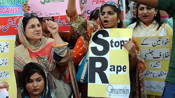 "<a href="/RT_com/">RT</a>: Pakistani woman gang-raped and hanged from tree (GRAPHIC PHOTO) on.rt.com/swamvx " justice 4 ALL