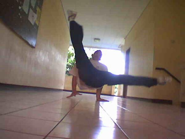 rioputra_a's tweet photo. Kok masih ada foto2 jama dulu sik?? RT @ardianizme I used to brikden every damn day http://t.co/2LyP1YhvzI