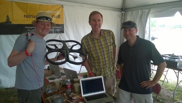 hartzis's tweet image. Team frackin-toasters! @RefactorU @nodecopter #sparkfunavc #refactoru