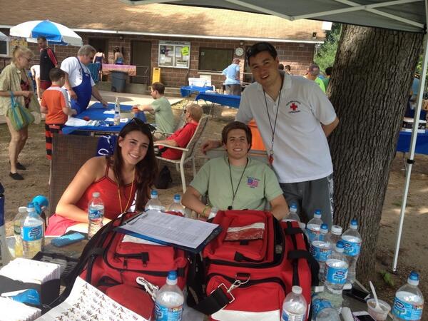 Wclpool's tweet photo. Happy Lifeguards! #WoodcliffLakeDay http://t.co/eu6sDIuAwb