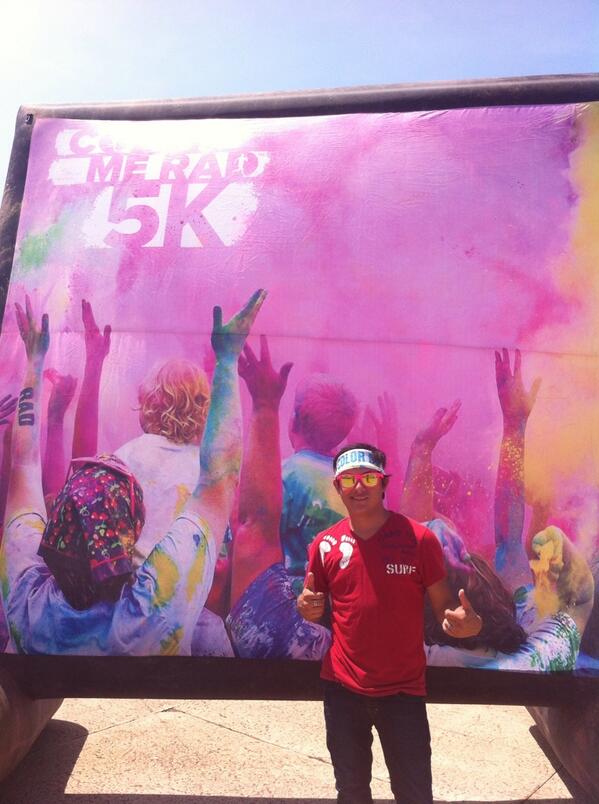 Text0s's tweet photo. Recogiendo mi Kit 🙌😎 #ColorMeRadVeracruz http://t.co/xyvHOkh64r