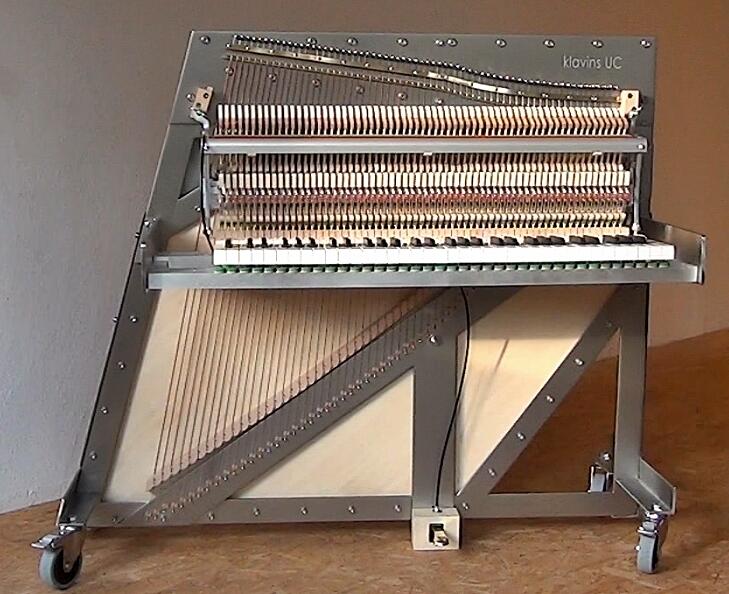 Adaptación Tubería Chaleco David Klavins en Twitter: "A sound sample of my latest creation,  commissioned by @nilsfrahm - the Una Corda Piano: http://t.co/ehVoQdyReT  http://t.co/4K8wV9WE2O" / Twitter