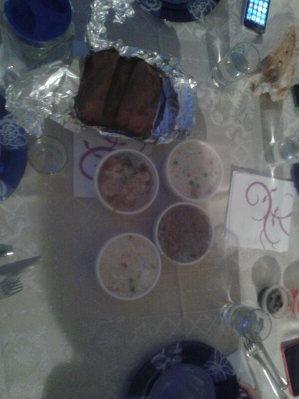 marta91herrero's tweet photo. “@Luciasd15: Malditas  cenas que nos van a hacer ir rodando! @marta91herrero  @anadiazpuebla  @Carolinasd15 http://t.co/EpGi2LRl6x”