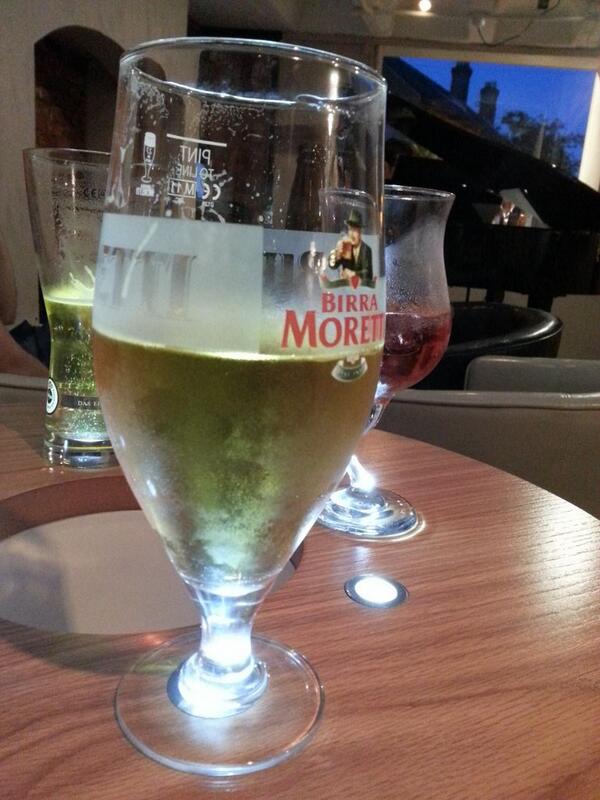 CafeCleo's tweet image. Visit New York Lounge