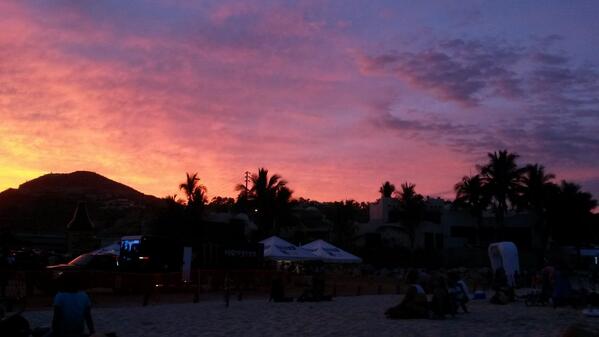Adriana_Dilopez's tweet photo. #WHPsolstice #CaboSanLucas #LosCabos http://t.co/X1rL52EuhG