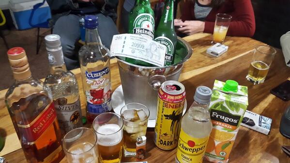 NeroAzurro02's tweet photo. No sólo festajamos victorias! Más UNIDOS que nunca #FamiliaNeroAzurro #NeroAzurro02 #HayTodo http://t.co/IPvynkBg08