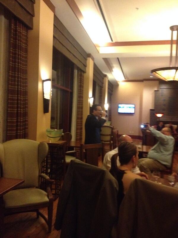 JeffMarsico's tweet photo. Cheers! #notawedding #sbmm14 http://t.co/MajA0mMygg