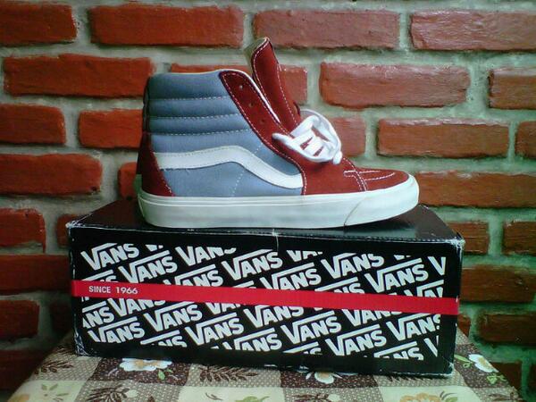 Vans Sk8 hi blue maroon sz 7 | MURAH | <a href="/VlackStore/">IG : VLACKSTR</a> <a href="/Kicksolution/">kicksolution</a> Bantu RT yaaa min ;)