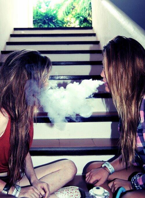 kitty_kitcat's tweet photo. Smoke like Shit!! ^_^ http://t.co/yp8w8ZcUTF