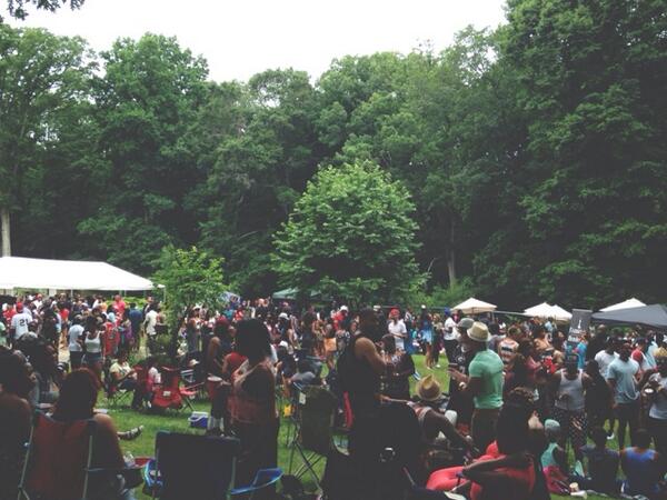 MistaSelecta's tweet photo. #BAFC5 gettin live!! http://t.co/IOkEQX72bc