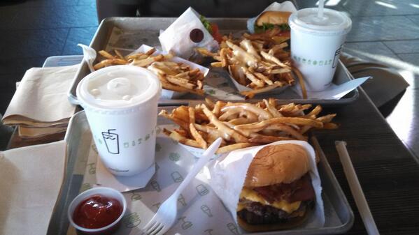 CraigMaster's tweet photo. Waited 25 mins for this w/ @HDSoul_3DWars lmao http://t.co/FSWY8jyxvk