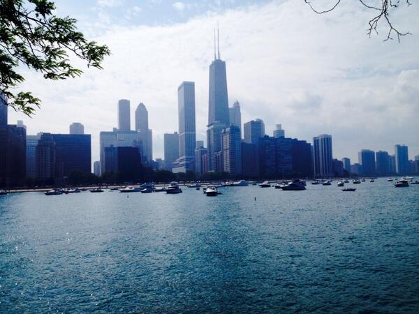 NickChristian_'s tweet photo. No better place to write lyrics. #chicagoskyline #inspire #dreambig #praybig ;) http://t.co/MqcOO0jW47