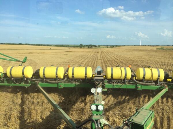 agman2005's tweet photo. Double cropping some beans http://t.co/wcYEQJ4WKe