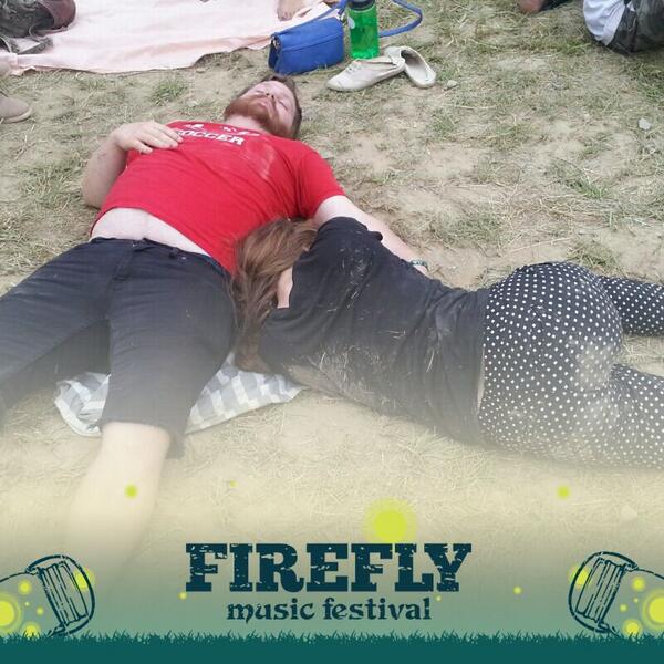 RollenRoberson's tweet photo. Partying hard at @LiveAtFirefly http://t.co/rs3gJbRy8Q