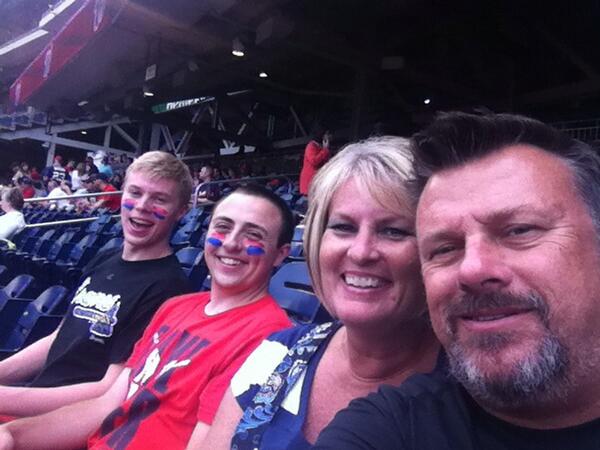 lisakeating3's tweet photo. Lets go braves http://t.co/2i9uxLg826