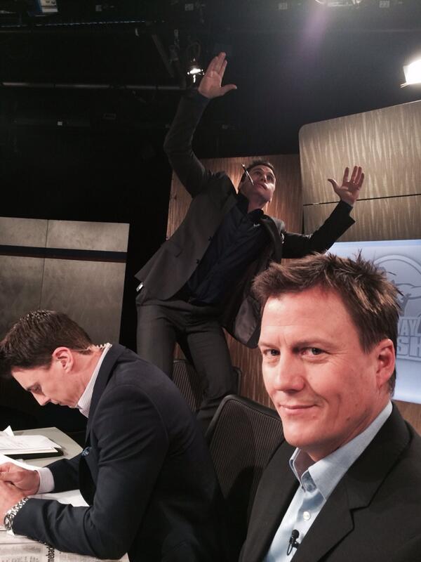 barrettdamian's tweet image. Look who's back in the @SunFootyShow hosting chair ...
