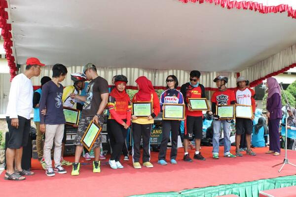 _ER2014's tweet photo. 4. Fun Bike Berhadiah se kota Padang http://t.co/a3WMOLK14w