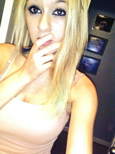 BabyDoll♡’s pics and videos