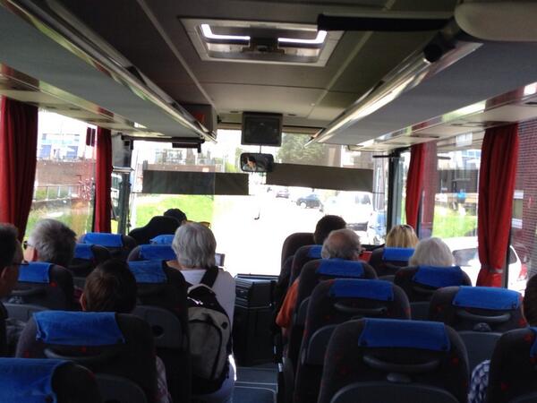 Op naar de Van Ghentkazerne! Met de #gratis pendelbus, een marinier neemt je mee op pad.