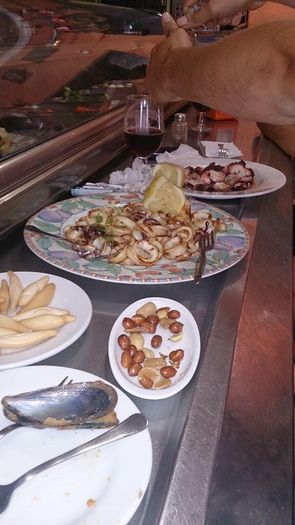 lolonavarrogil's tweet photo. Los aperiticos asi.. Aceite!! http://t.co/3O40q7P8tJ