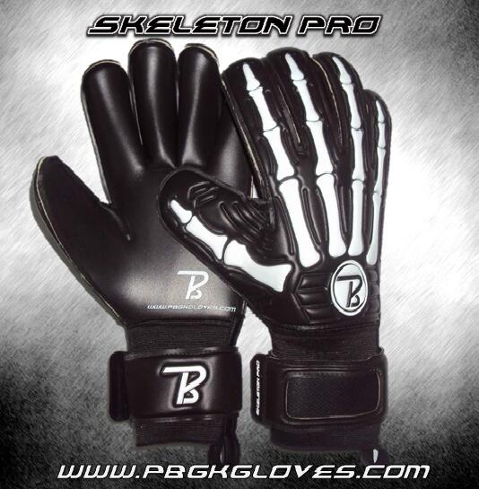 brownygkcoach's tweet image. Sunday GK session with @brighousetlfc this morn.Sun is out but I'm opting for the darkness with these #SkeletonPro
