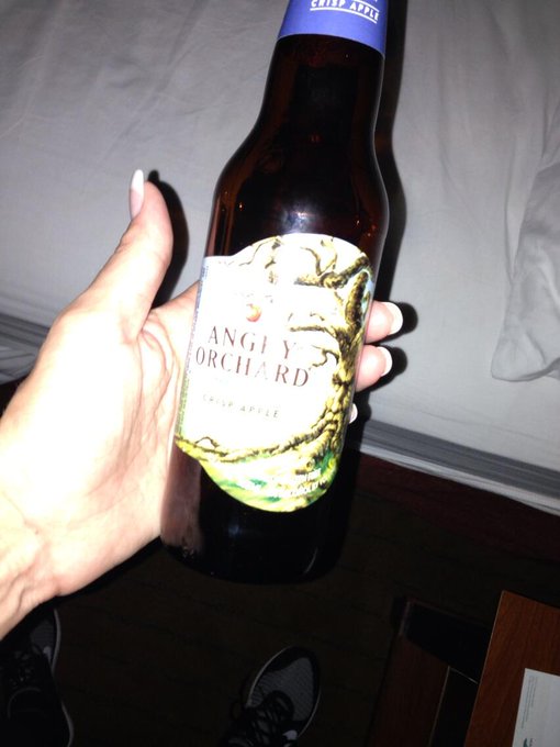 My new favorite!!!!! http://t.co/Yny4bgyZBo