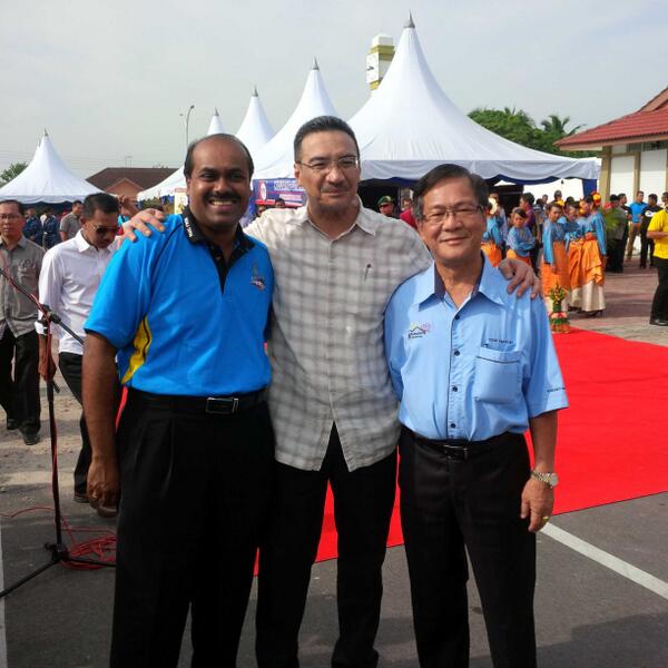 The 3 Ybs of Sembrong “<a href="/happyzal/">HZ™</a>: Terbaik "<a href="/zeekay15/">Kucing Gebu</a>: 1Malaysia ... H2O YB <a href="/Vidyananthan/">R.Vidyananthan</a> dan YB Teoh .... <a href="/onnhafiz/">Onn Hafiz Ghazi</a> "”