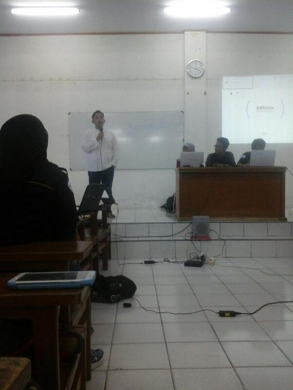 Ciimms, ini dia pembina Cimsa unand yang baru, dr. Fadhil Sp. Jp yang dulunya salah satu pendiri cimsa unand ^^