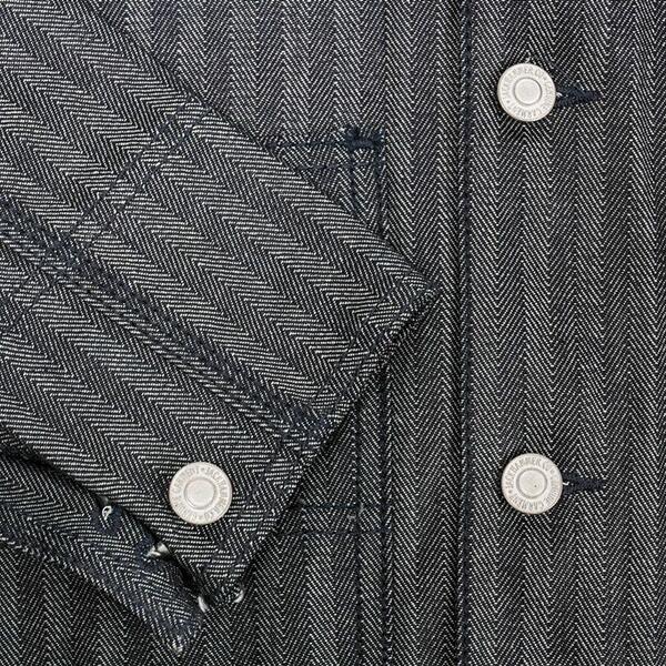 JackhammerCo's tweet image. #ArticleHighlight

Chore Jacket. Denim material with herringbone pattern. Equipped with our signature zinc button.